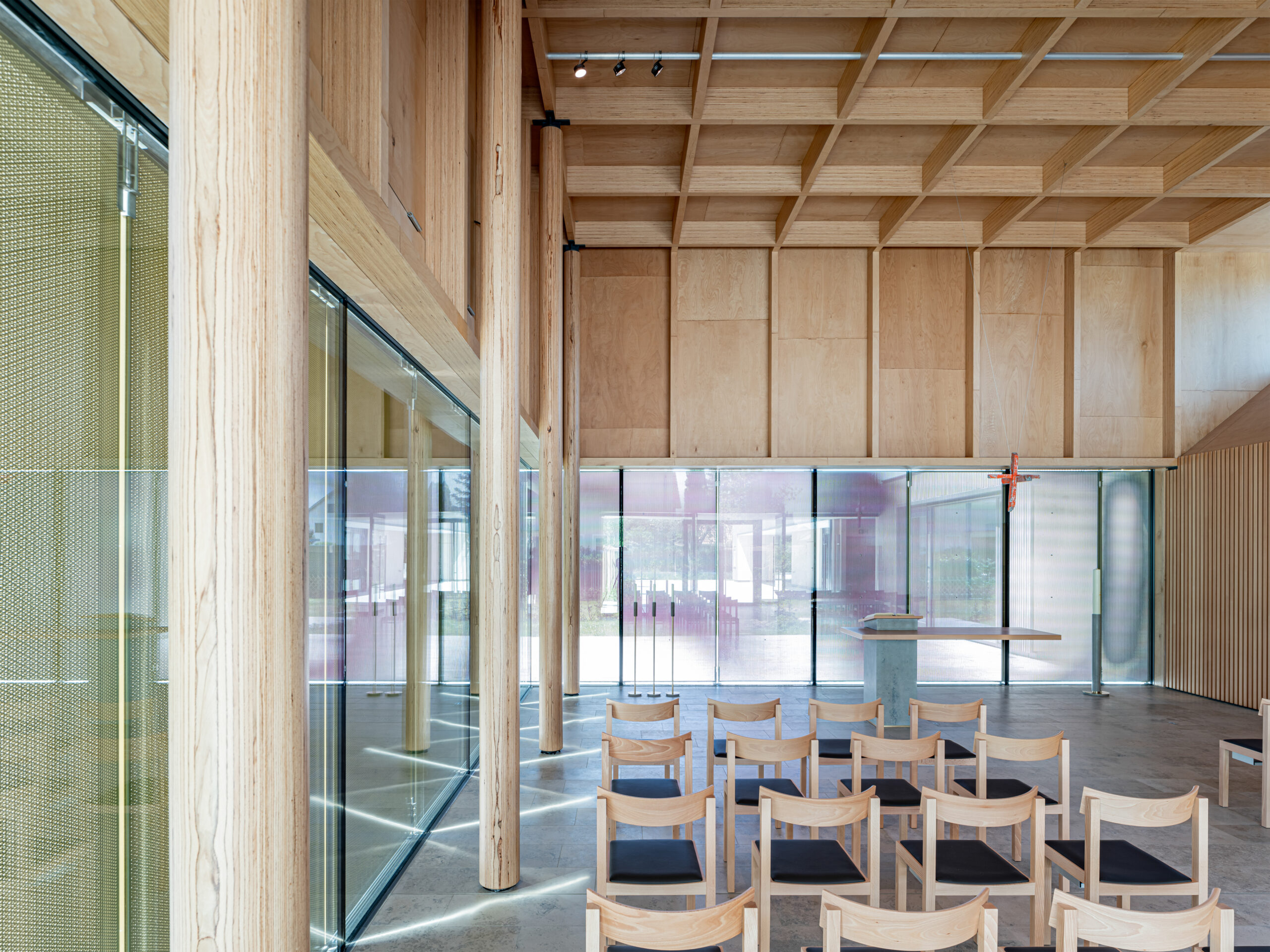 DE; bayern; vohburg, abhd architekten denzinger und partner mbb; neubau, kirche, jesus kirche, evangelische kirche, gemeindezentrum, kgv, baubuche, fassade, Bildtechnik Digital 22 MPx [(c)Maximilian Gottwald, Veroeffentlichung kostenpflichtig]