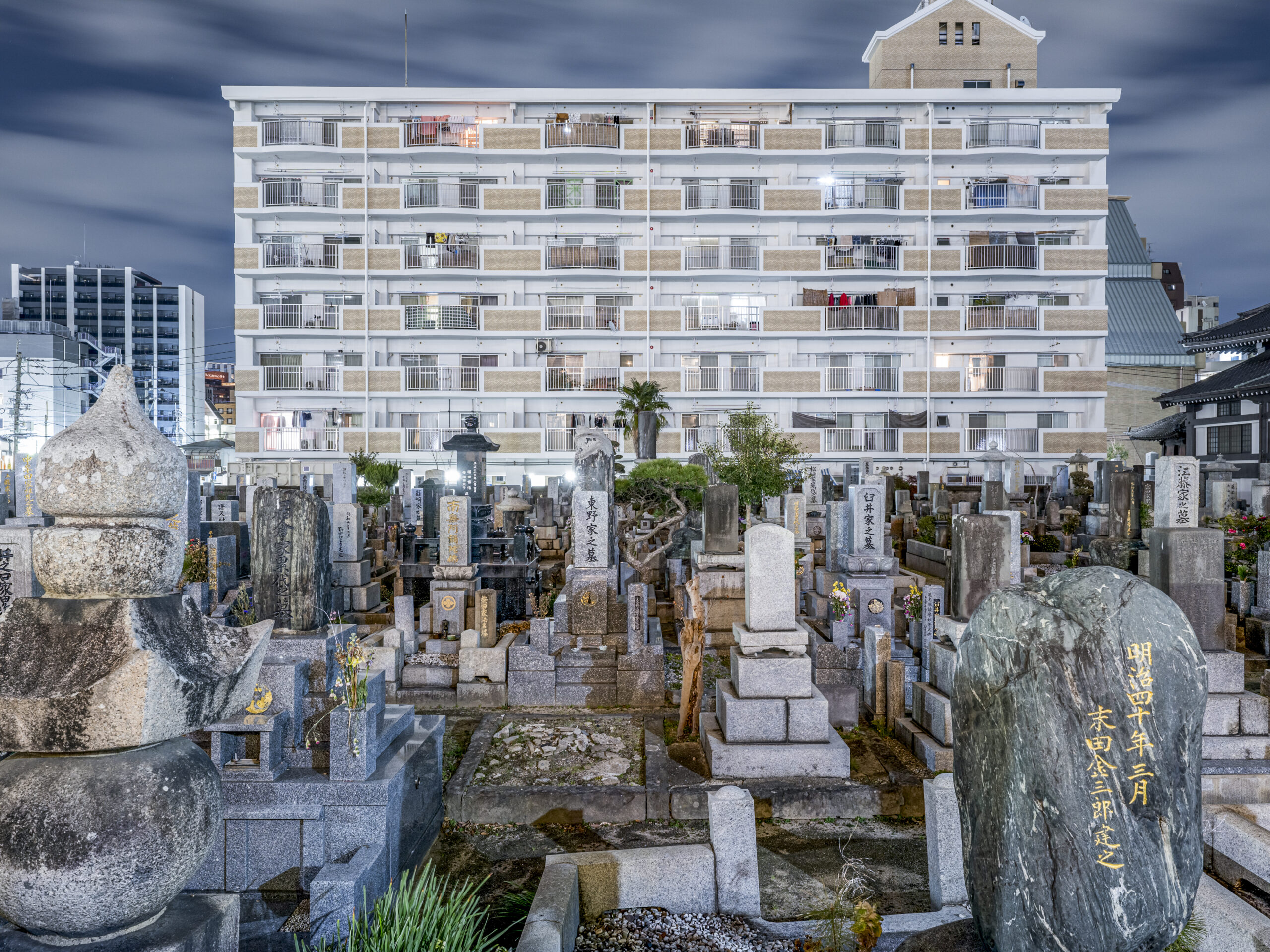 asian dusk, the empire of light, [(c)Maximilian Gottwald; Veroeffentlichung kostenpflichtig]